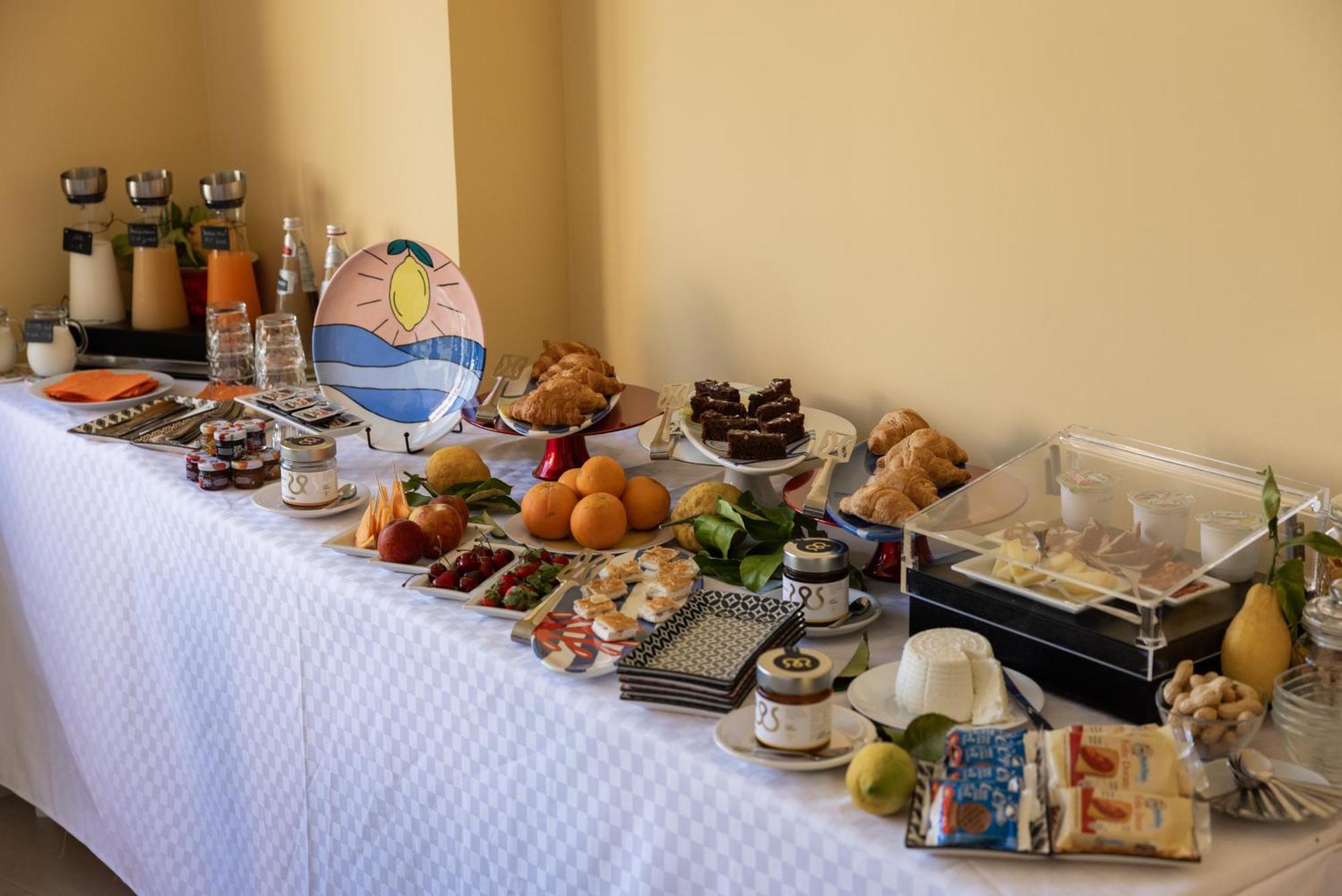 Scario Club Hotel San Giovanni a Piro Kültér fotó
